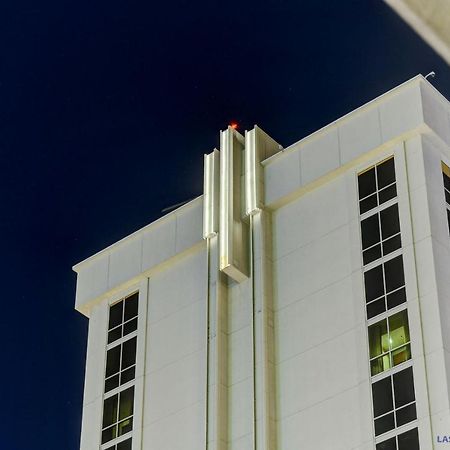 Mgm Signature-22-707 F1 Track & Strip View Balcony ラスベガス エクステリア 写真